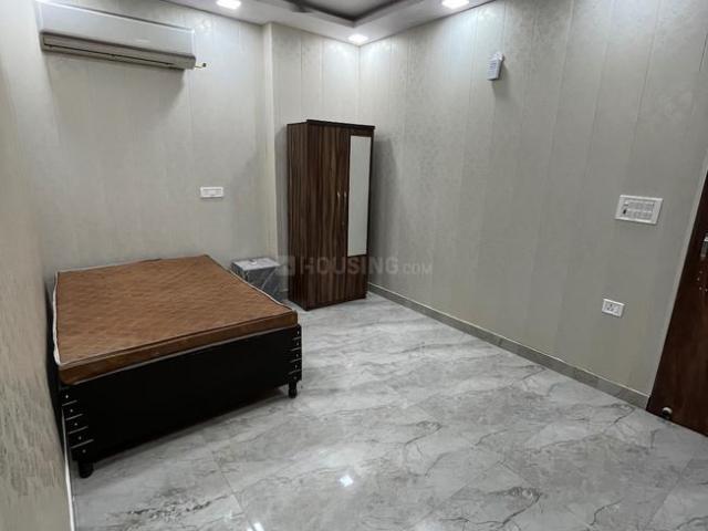 1 BHK Independent Builder Floor in Patel Nagar for rent New Delhi. The reference number is 21072539