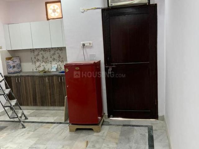 1 BHK Independent Builder Floor in Patel Nagar for rent New Delhi. The reference number is 21129276