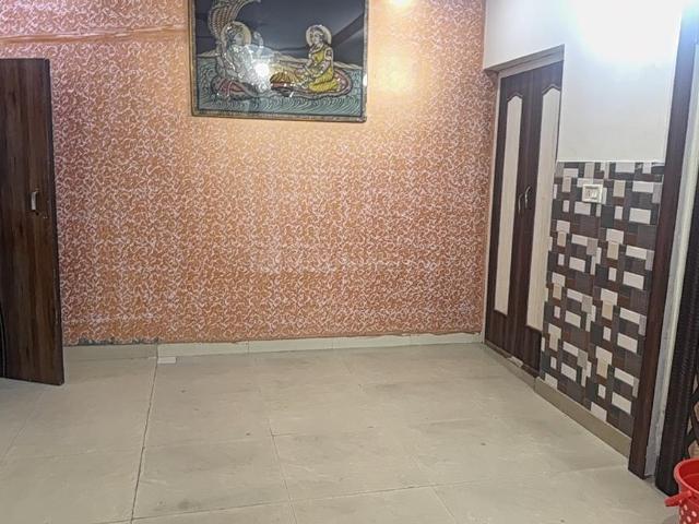 1 BHK Independent Builder Floor in Pitampura for rent New Delhi. The reference number is 19941788