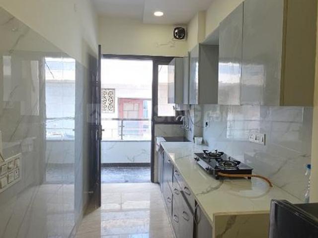 1 BHK Independent Builder Floor in Pitampura for rent New Delhi. The reference number is 20954666