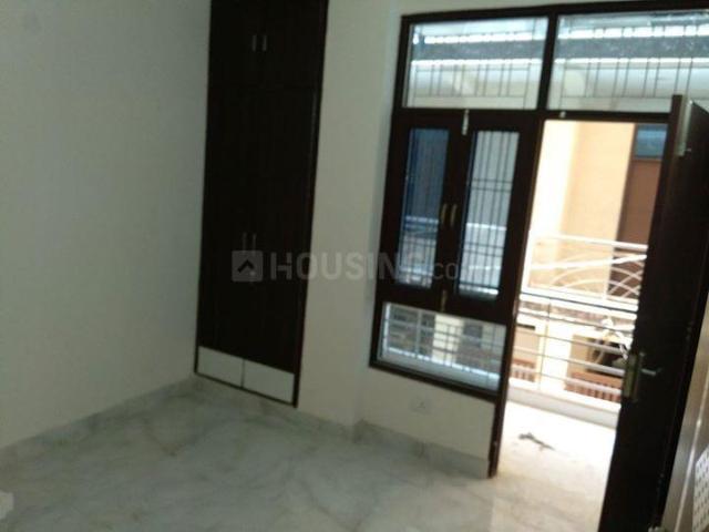 1 BHK Independent Builder Floor in Preet Vihar for rent New Delhi. The reference number is 9893616