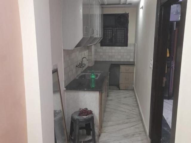 1 BHK Independent Builder Floor in Preet Vihar for rent New Delhi. The reference number is 10824037