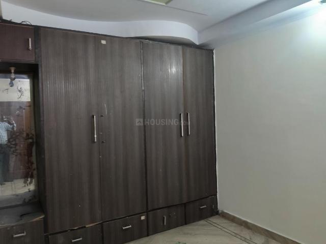 1 BHK Independent Builder Floor in Preet Vihar for rent New Delhi. The reference number is 20147561