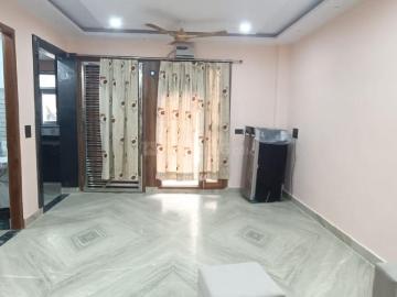 1 BHK Independent Builder Floor in Preet Vihar for rent New Delhi. The reference number is 20382512