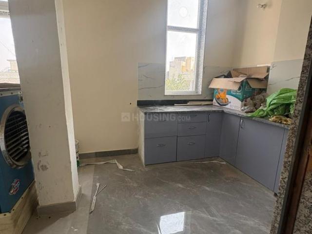 1 BHK Independent Builder Floor in Preet Vihar for rent New Delhi. The reference number is 20662281