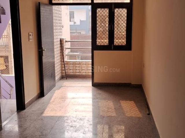 1 BHK Independent Builder Floor in Preet Vihar for rent New Delhi. The reference number is 21181028