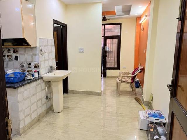 1 BHK Independent Builder Floor in Preet Vihar for rent New Delhi. The reference number is 21322406