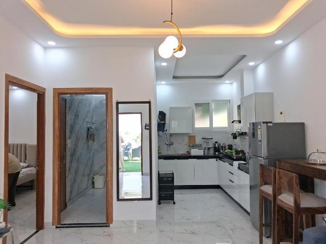 1 BHK Independent Builder Floor in Rajouri Garden for rent New Delhi. The reference number is 18087621