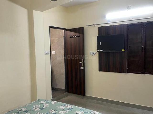 1 BHK Independent Builder Floor in Rajouri Garden for rent New Delhi. The reference number is 19500003