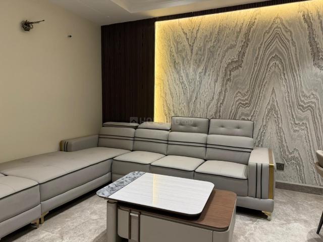 1 BHK Independent Builder Floor in Rajinder Nagar for rent New Delhi. The reference number is 19847500