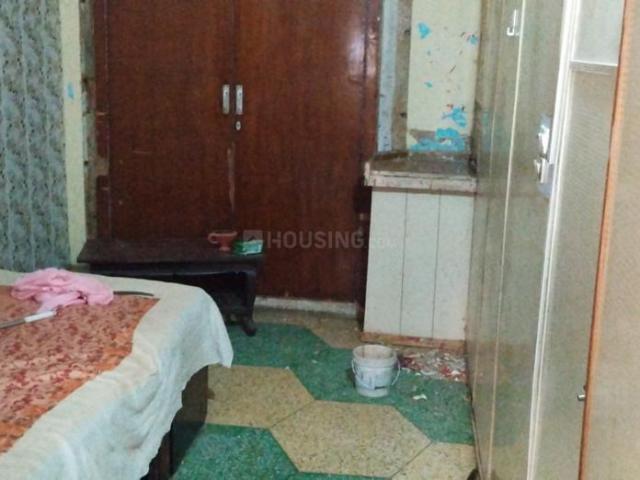 1 BHK Independent Builder Floor in Ramesh Nagar for rent New Delhi. The reference number is 21092212