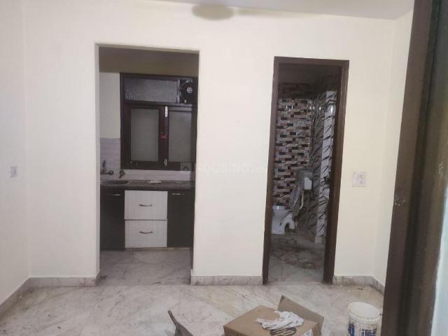 1 BHK Independent Builder Floor in Ranjeet Nagar for rent New Delhi. The reference number is 19298158