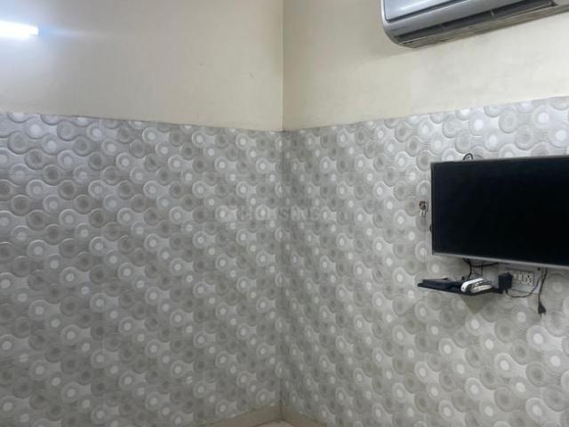 1 BHK Independent Builder Floor in Subhash Nagar for rent New Delhi. The reference number is 20122591