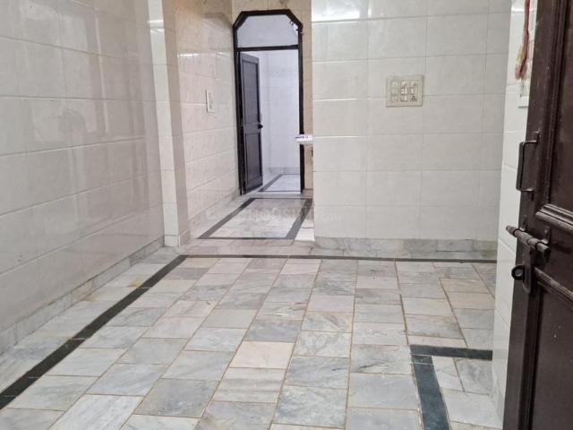 1 BHK Independent Builder Floor in Subhash Nagar for rent New Delhi. The reference number is 20609425