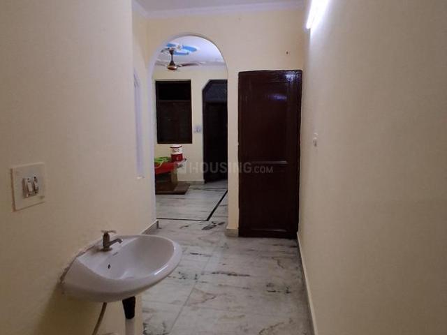1 BHK Independent Builder Floor in Sudarshan Park for rent New Delhi. The reference number is 20611417