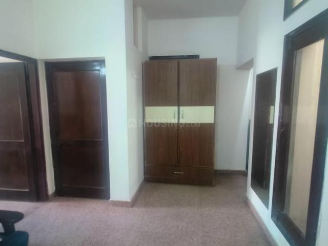 1 BHK Independent Builder Floor in Sushant Lok Phase 1 for rent Gurgaon. The reference number is 21119119
