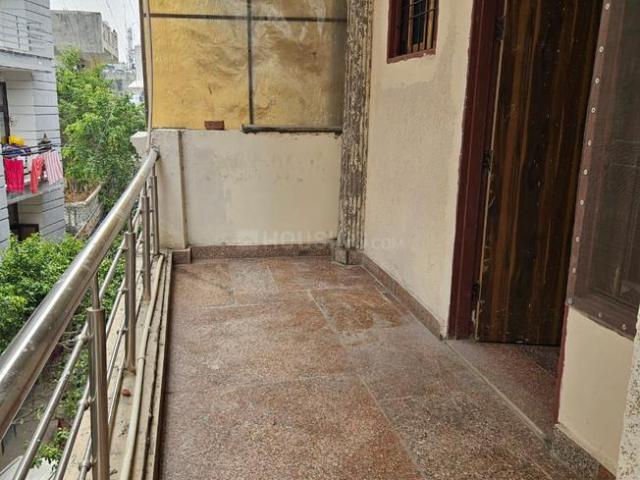 1 BHK Independent Builder Floor in Saket for rent New Delhi. The reference number is 21365782