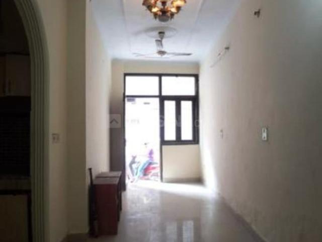 1 BHK Independent Builder Floor in Sant Nagar for rent New Delhi. The reference number is 20862304