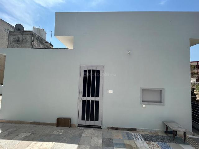 1 BHK Independent Builder Floor in Sarabha Nagar for rent Ludhiana. The reference number is 21305341