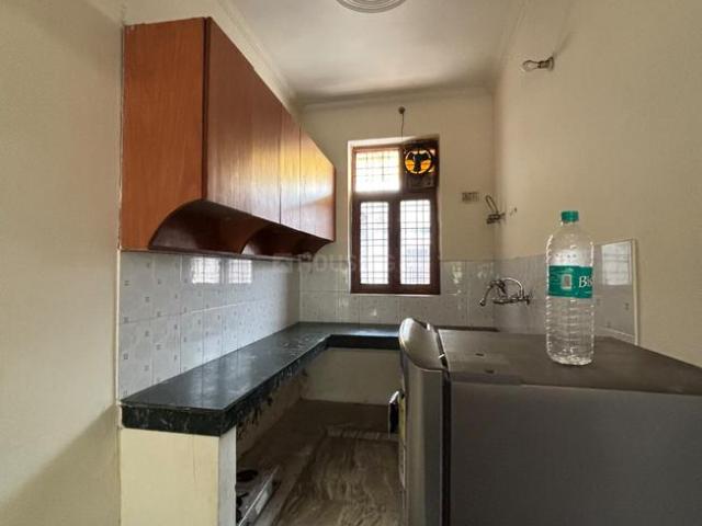 1 BHK Independent Builder Floor in Sector 40 for rent Gurgaon. The reference number is 21326844