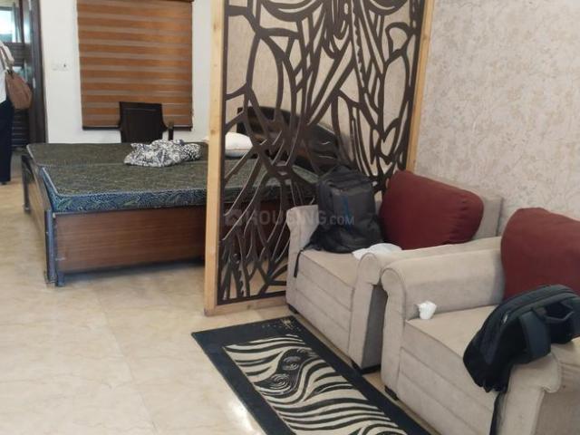 1 BHK Independent Builder Floor in Sector 40 for rent Noida. The reference number is 20565211