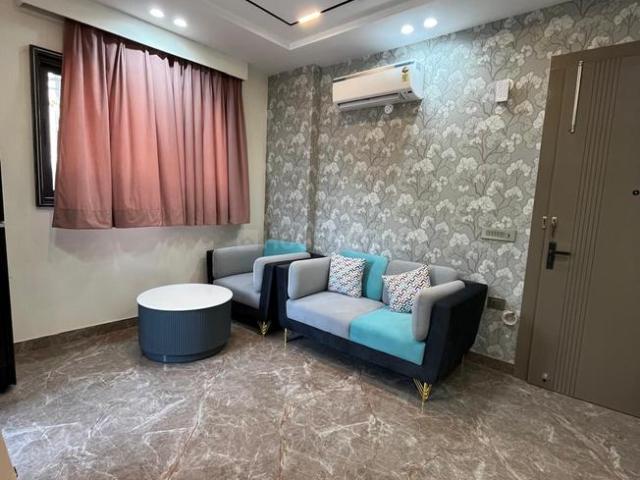 1 BHK Independent Builder Floor in Sector 52 for rent Gurgaon. The reference number is 20749012