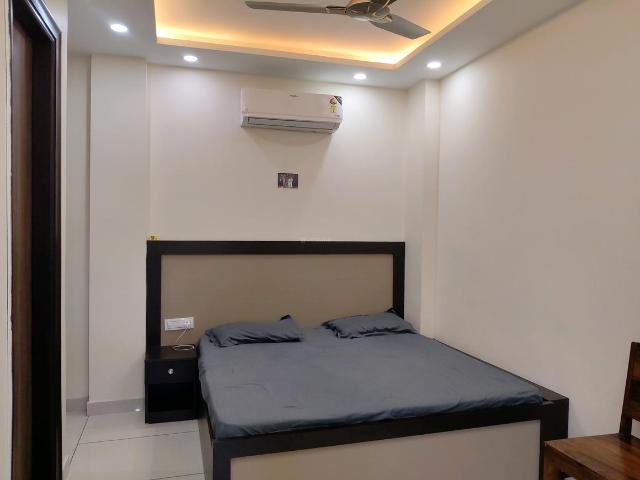 1 BHK Independent Builder Floor in Sector 56 for rent Gurgaon. The reference number is 16589802