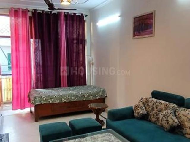 1 BHK Independent Builder Floor in Sector 5 Rohini for rent New Delhi. The reference number is 20779454