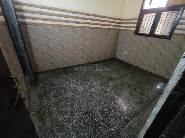 1 BHK Independent Builder Floor in Sector 63 A for rent Noida. The reference number is 20296484