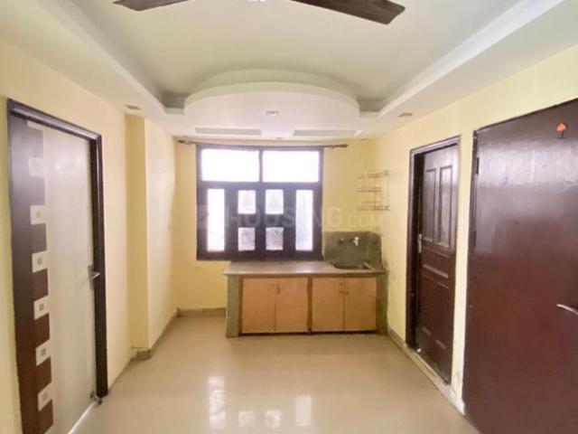 1 BHK Independent Builder Floor in Sector 62 for rent Noida. The reference number is 21273742