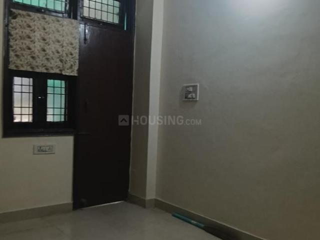 1 BHK Independent Builder Floor in Sector 8 Dwarka for rent New Delhi. The reference number is 21140351