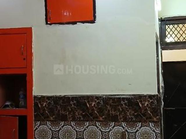 1 BHK Independent Builder Floor in Sector 102 for rent Noida. The reference number is 17033648