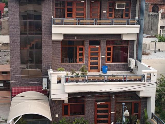 1 BHK Independent Builder Floor in Sector 15 for rent Panchkula. The reference number is 20202781