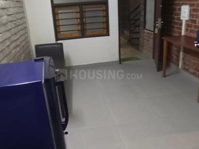 1 BHK Apartment in Sector 21 for rent Gurgaon. The reference number is 18934078
