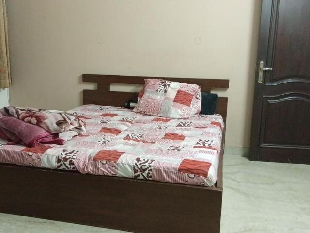 1 BHK Independent Builder Floor in Sector 31 for rent Faridabad. The reference number is 19953968