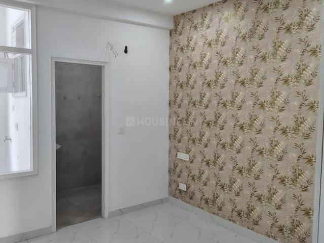 1 BHK Independent Builder Floor in Sector 32 for rent Chandigarh. The reference number is 20705744