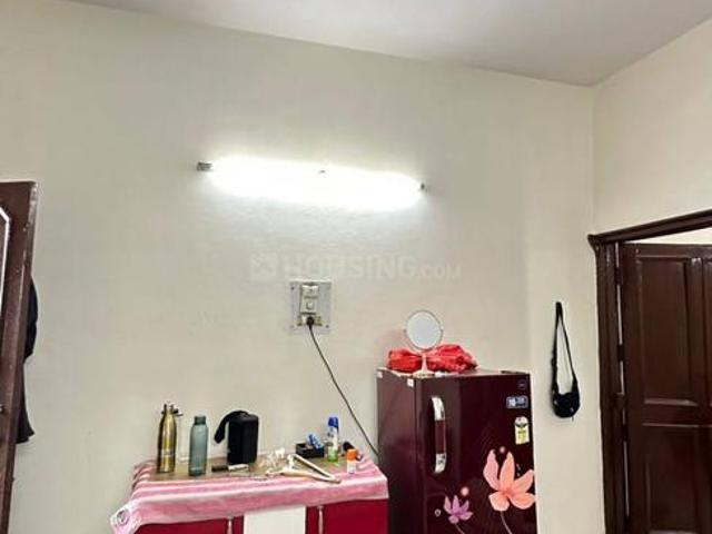 1 BHK Independent Builder Floor in Sector 38 for resale Chandigarh. The reference number is 21076155