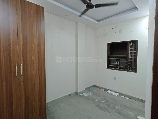 1 BHK Independent Builder Floor in Shalimar Bagh for rent New Delhi. The reference number is 15989114