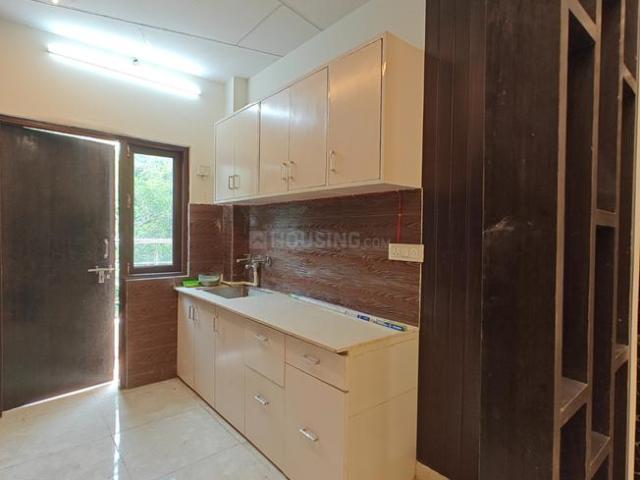 1 BHK Independent Builder Floor in Shalimar Bagh for rent New Delhi. The reference number is 17618835