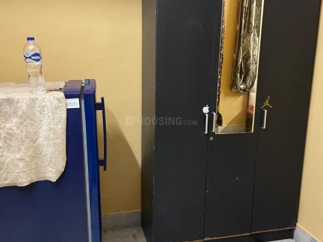 1 BHK Independent Builder Floor in Shalimar Bagh for rent New Delhi. The reference number is 18526073