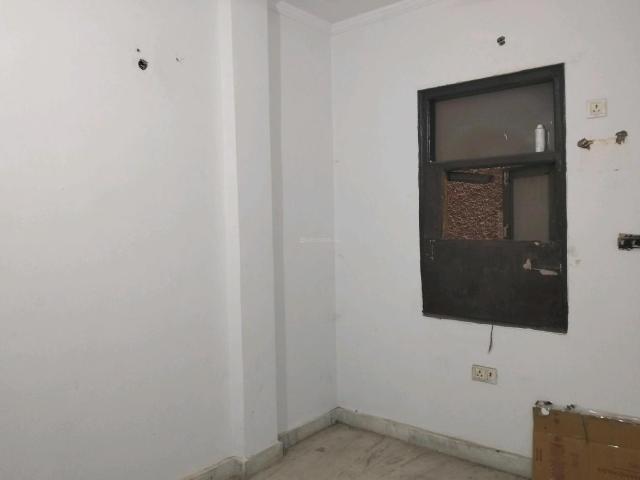 1 BHK Independent Builder Floor in Shalimar Bagh for rent New Delhi. The reference number is 18747019