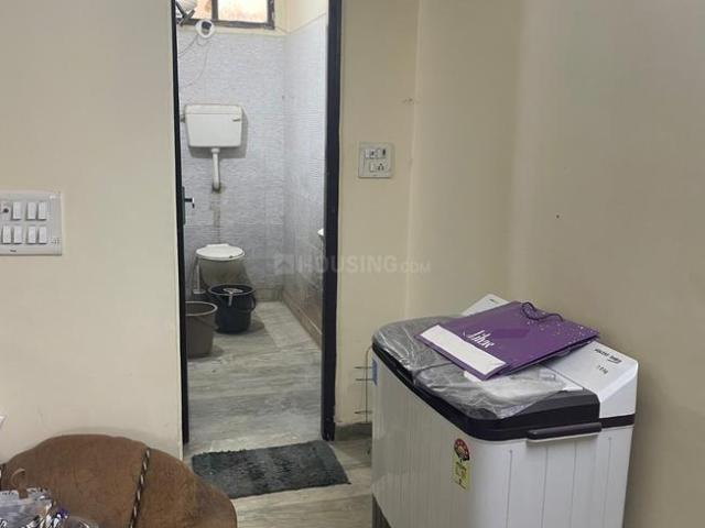1 BHK Independent Builder Floor in Shalimar Bagh for rent New Delhi. The reference number is 18977759