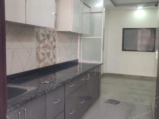 1 BHK Independent Builder Floor in Shalimar Bagh for rent New Delhi. The reference number is 19075763