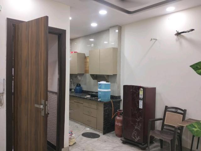1 BHK Independent Builder Floor in Shalimar Bagh for rent New Delhi. The reference number is 19146950