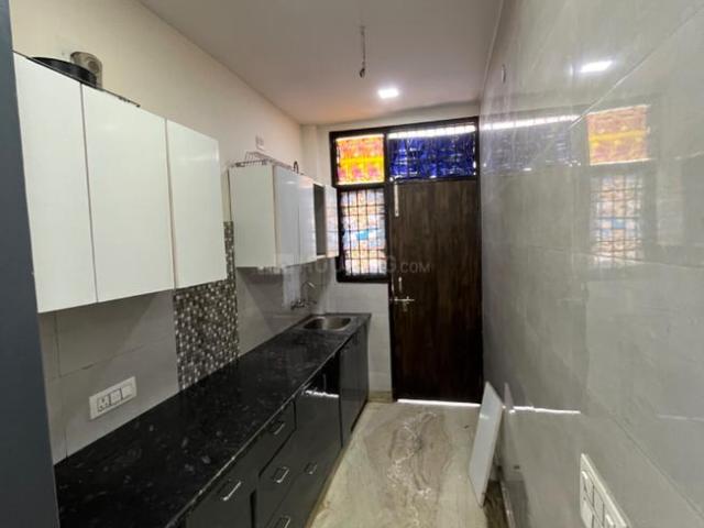 1 BHK Independent Builder Floor in Shalimar Bagh for rent New Delhi. The reference number is 20251287