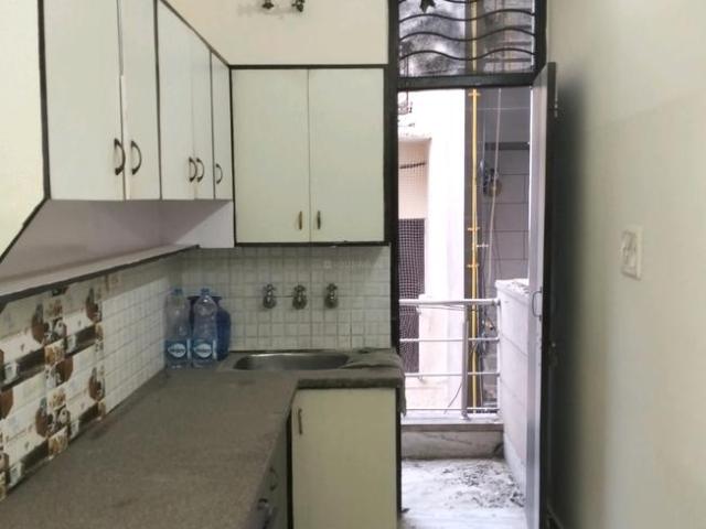 1 BHK Independent Builder Floor in Shalimar Bagh for rent New Delhi. The reference number is 20561958