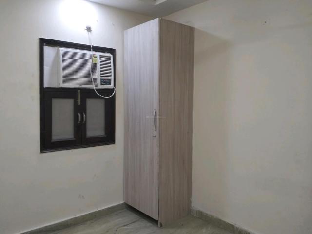 1 BHK Independent Builder Floor in Shalimar Bagh for rent New Delhi. The reference number is 20562061