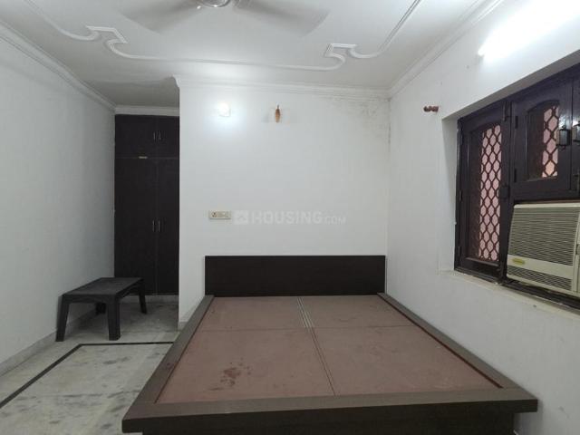 1 BHK Independent Builder Floor in Shalimar Bagh for rent New Delhi. The reference number is 20877515