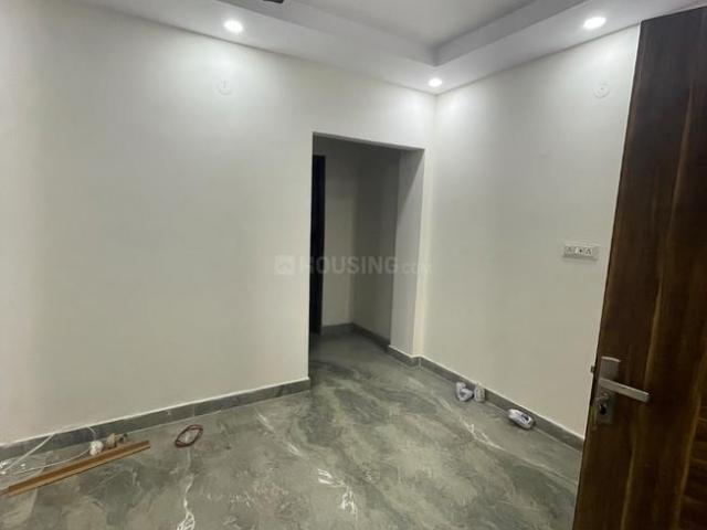 1 BHK Independent Builder Floor in Shalimar Bagh for rent New Delhi. The reference number is 21176145