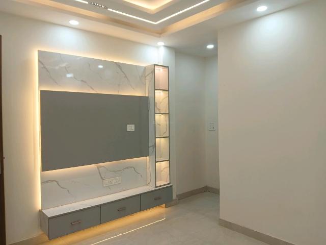 1 BHK Independent Builder Floor in Shalimar Bagh for resale New Delhi. The reference number is 18562184